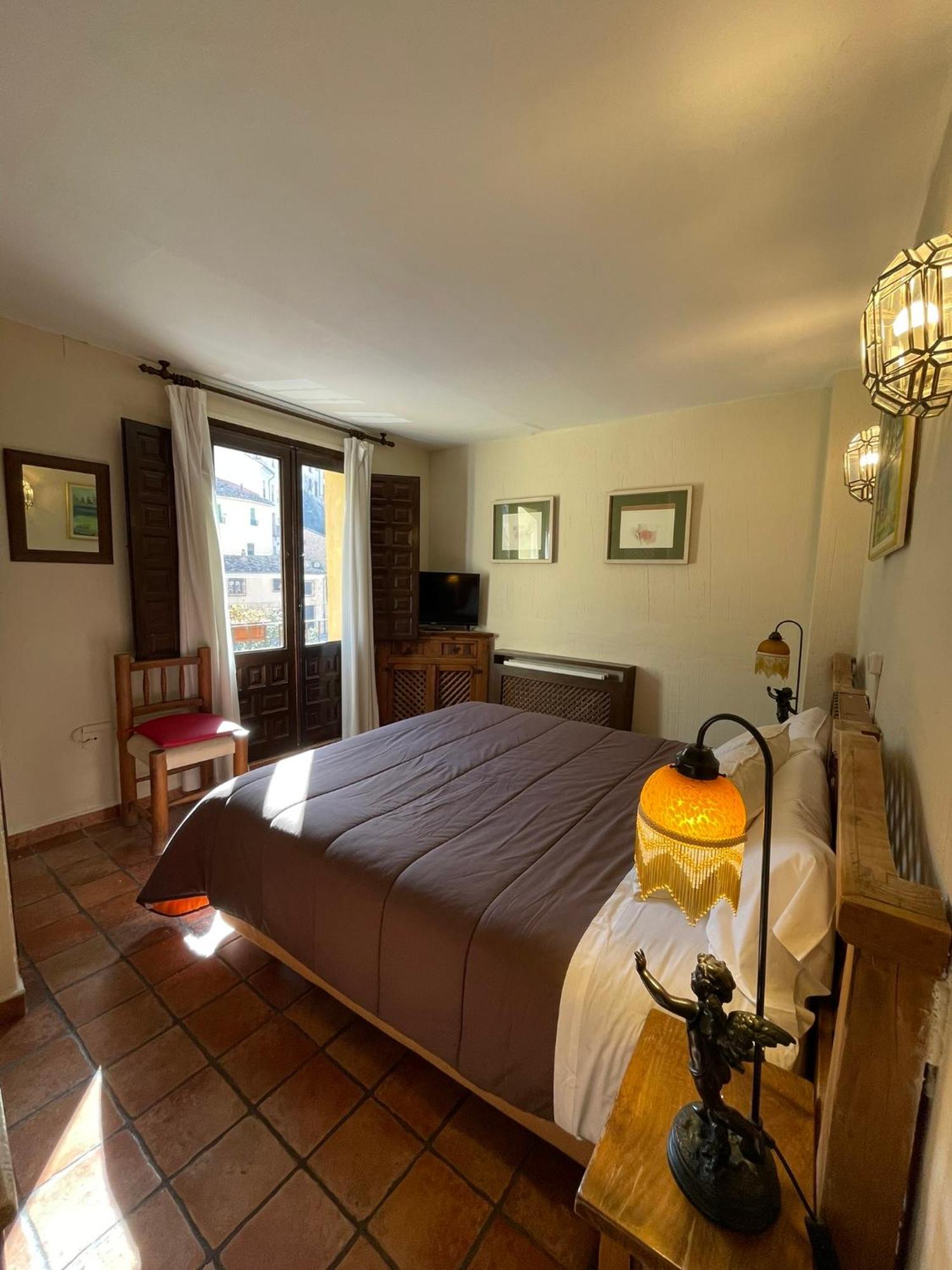 Hostal Posada Huecar เกว็งกา ภายนอก รูปภาพ